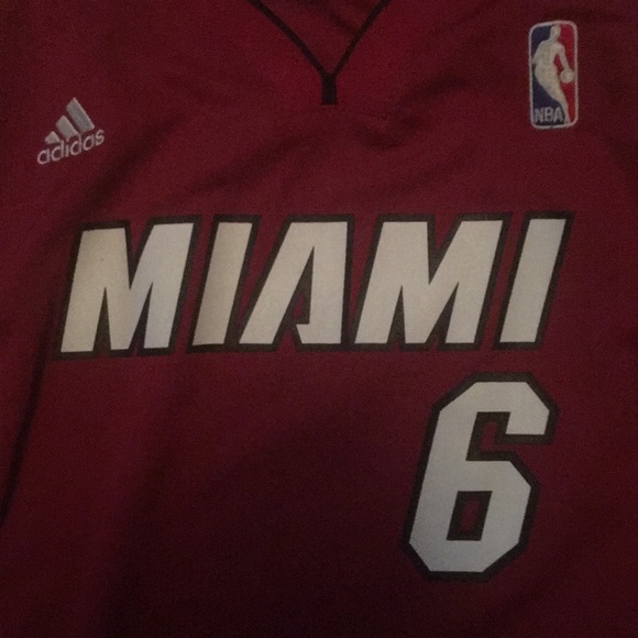 Throwback Lebron James jersey - Picture 3 of 5
